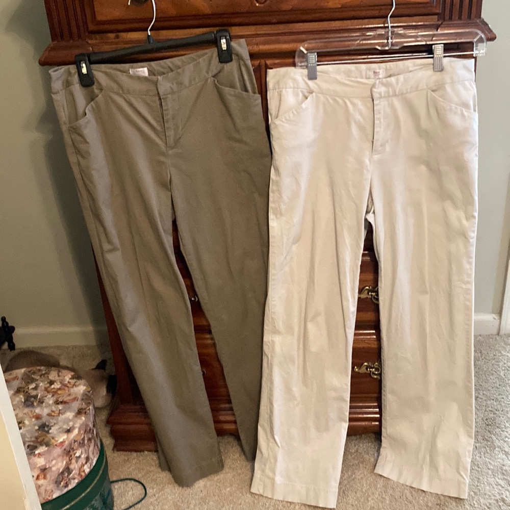 2/$10 🇺🇸 Khaki Pants, Olive Green and Beige